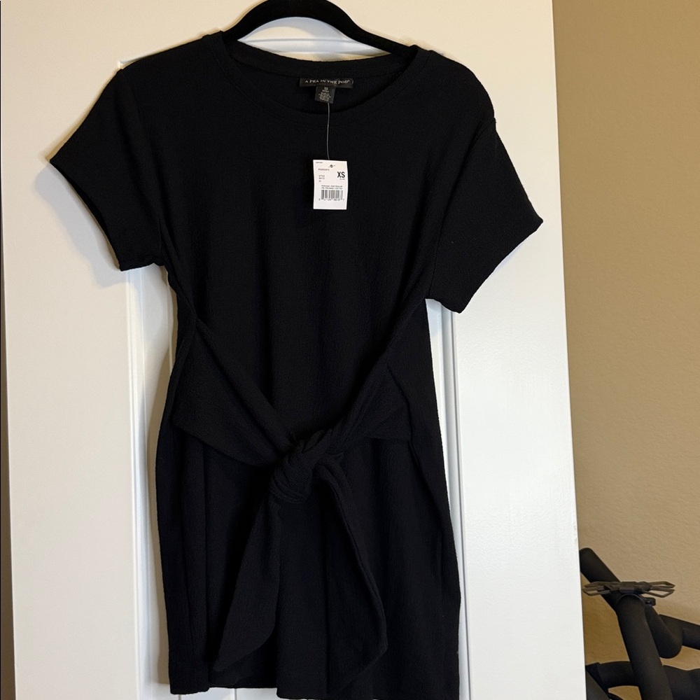 A Pea in the Pod Black Maternity Tie-Front Top Waist New XS - Picture 2 of 4